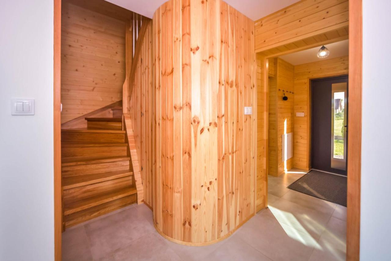 Villa Zacisze W Ogrodku Dom Z Balia I Sauna Ogrodek